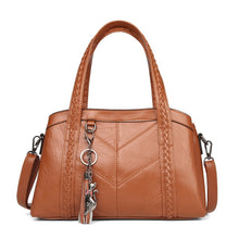 Load image into Gallery viewer, Women Casual Tote Bag Female Handbag Small Shoulder Bag for Women Tote Ladies Vintage Genuine Leather Crossbody Bag Sac A Main
